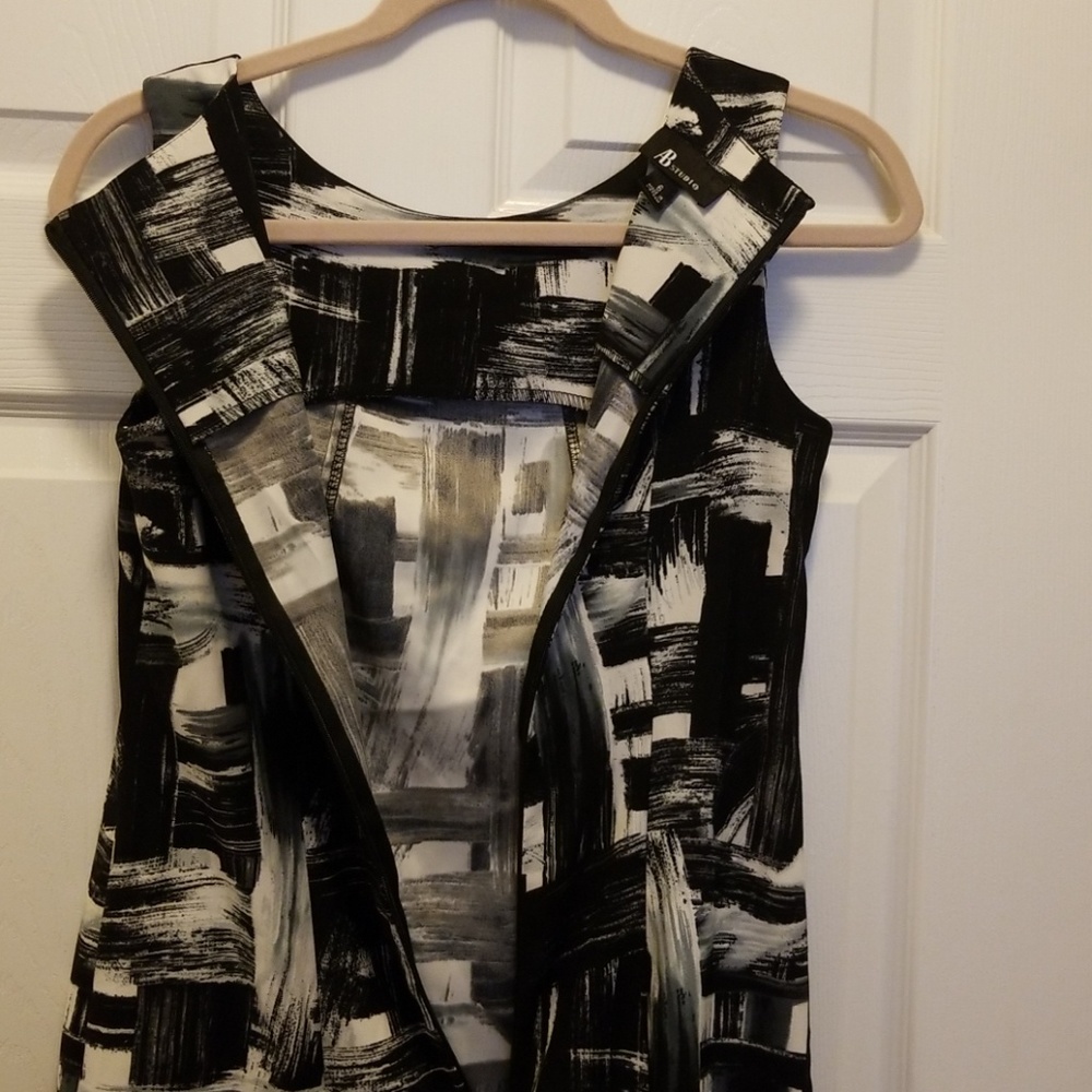Cute Black and White Shift Dress - Picture 5 of 5